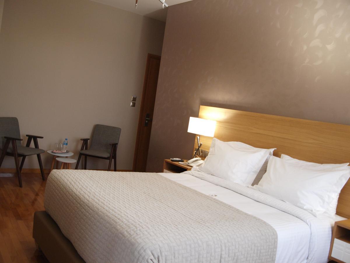 King Lodge Athene Buitenkant foto