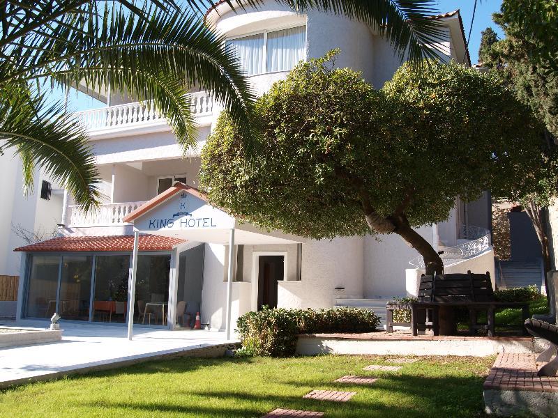 King Lodge Athene Buitenkant foto