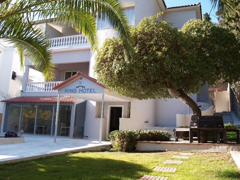 King Lodge Athene Buitenkant foto